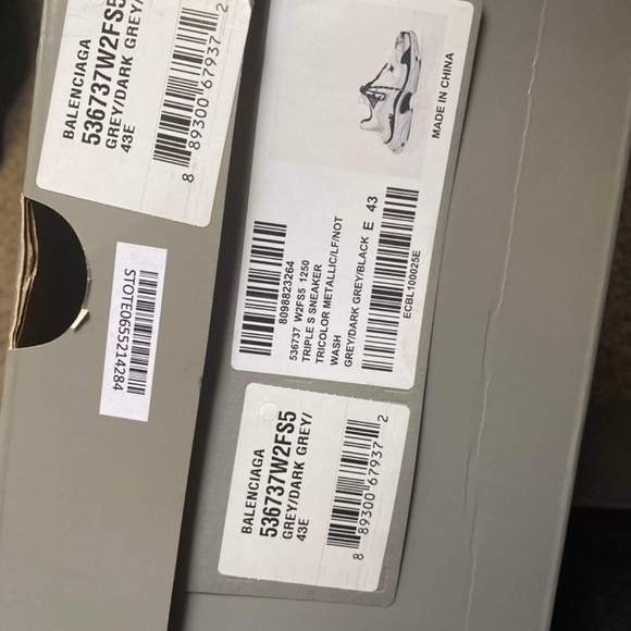 Shoes - Picture 5 of 5